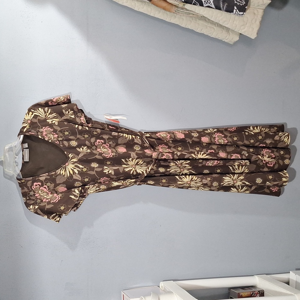 Floral brown dress